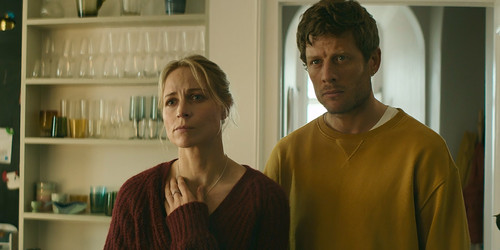 Playing.Nice.S01E01.1080p.AMZN.WEB DL.CZ EN.DD+5.1.H.264 playWEB.mkv 20260208 201301.900.jpg