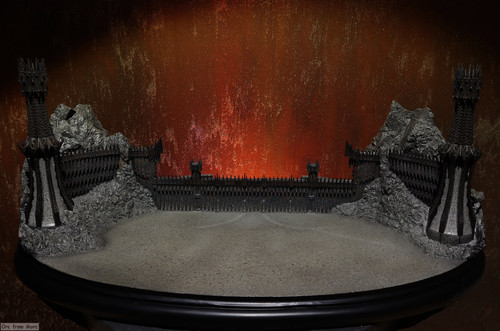 008 The Black Gates of Mordor.jpg