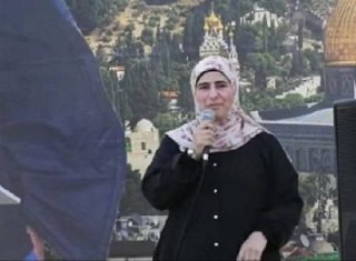 مكتب إعلام الأسرى: حكمت محكمة الاحتلال على الأسيرة المقدسية فاطمة عبد الفتاح منصور من بلدة بدو شمال غرب القدس بالسجن الفعلي لمدة عام. اعتقلتها قوات ال...