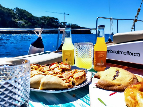 Alcudia Boat Excursion With Food.jpg