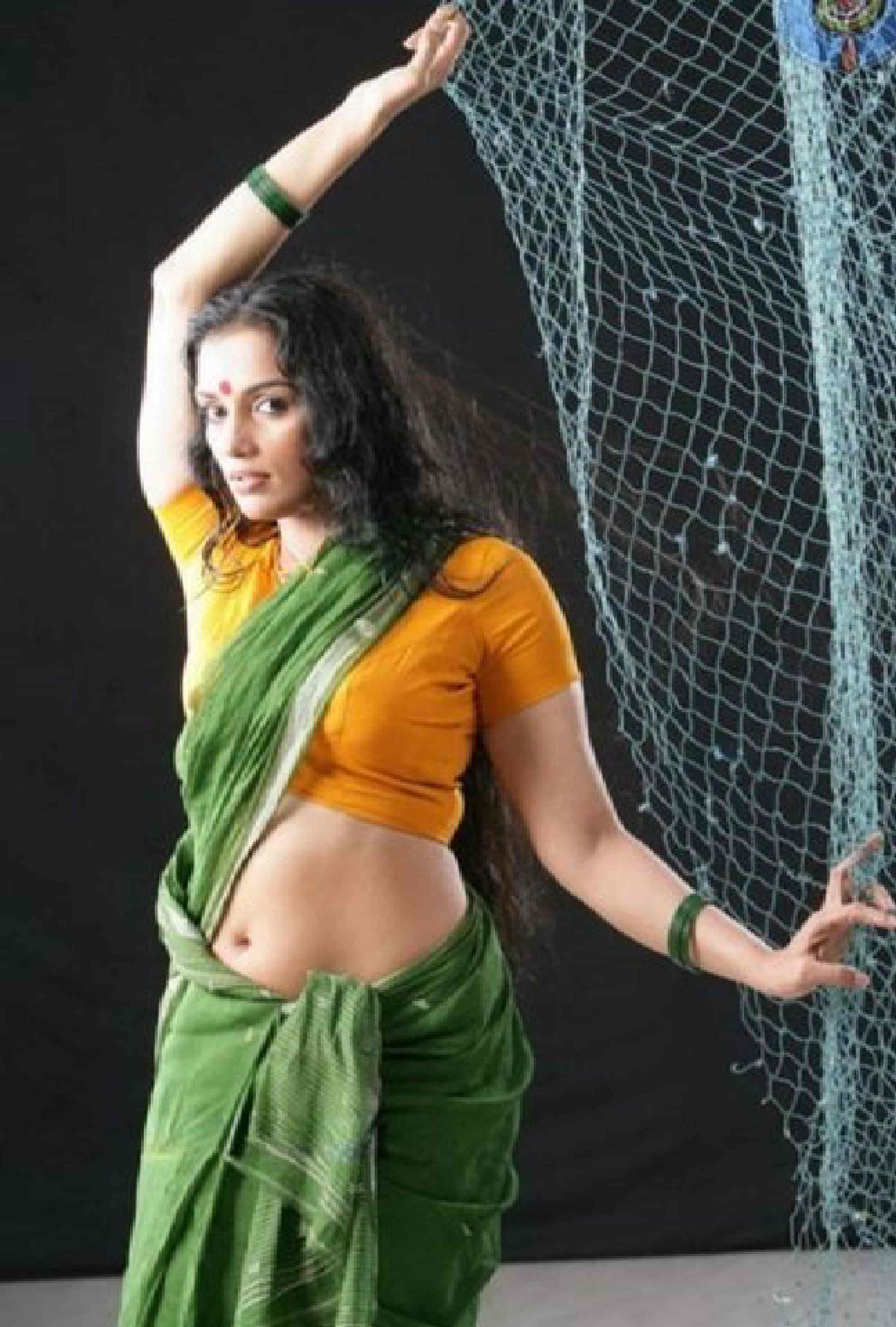 18+ Nachnewali Mallu (2025) Uncut App Conntent – Hindi Hot Short Film – WEB-DL X264 1080p – Download