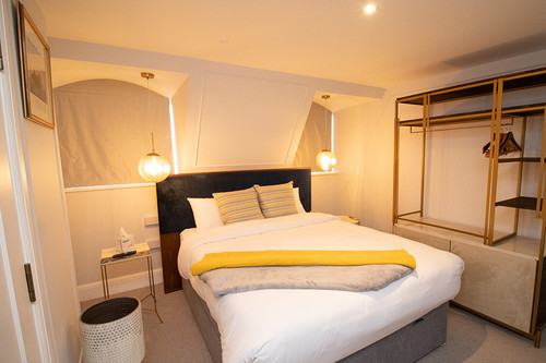 Book Hotel Room Near Lords Cricket Ground London.jpg
