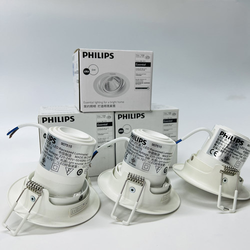 den downlight led am tran chieu diem philips 59776 recessed spot 070 7w 2700k 4000k wh d70.jpg