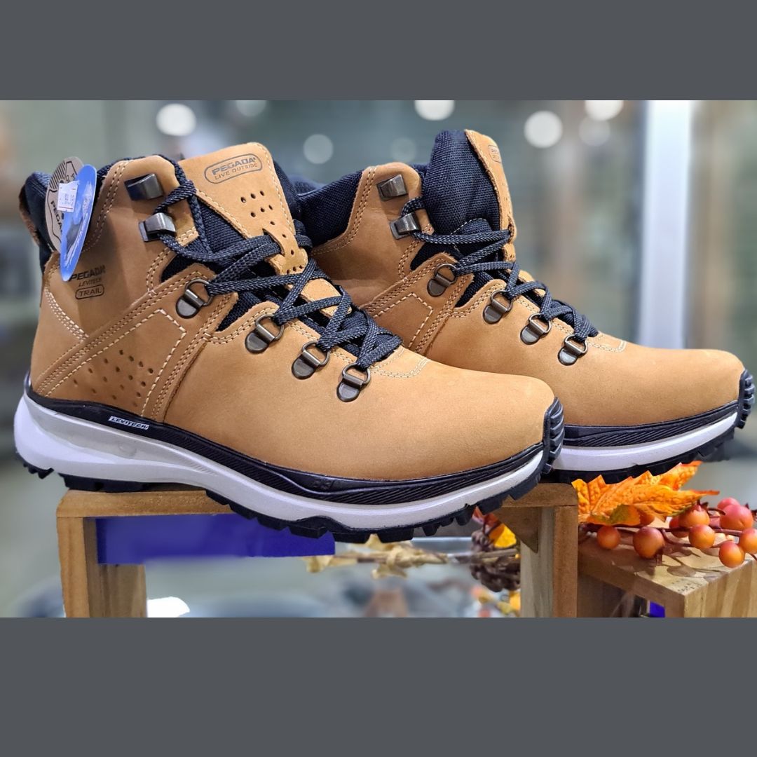 Bota De Trekking Masculina 150405 Cabedal Em Couro Pegada