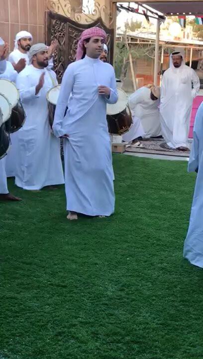 D1v8m ruQWA1ul4u.jpg