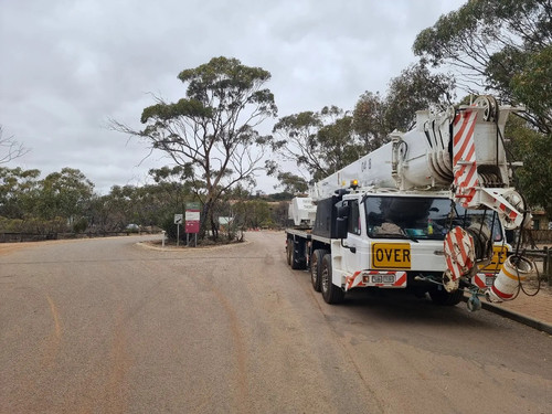 crane hire perth.jpg