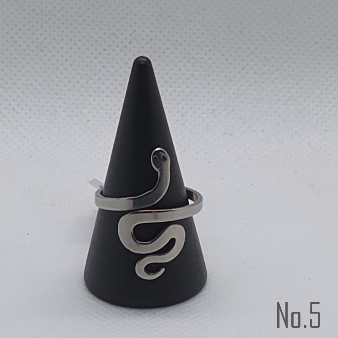 Mooie rvs zilverkleurige en goudkleurige dames ringen - Image 9