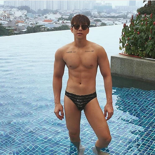 hothunk vietnam 31474714 211193189474955 1099151473293393920 n.jpg