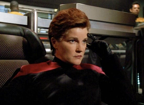 G ICovYXwAAn6ym?format=png.png