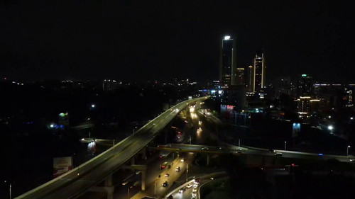 QyawC hlUuXkY8DY.jpg