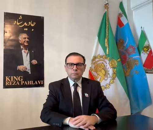 nYeqEedE6oatSn U.jpg