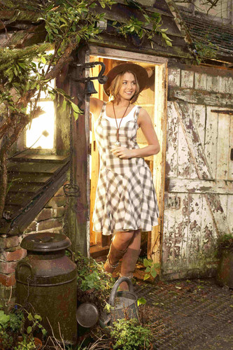 Gemma Atkinson 561.jpg