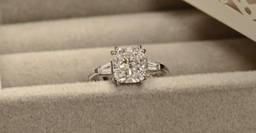 Bespoke Jewellery London – Tailor-Made Luxury Pieces.jpg