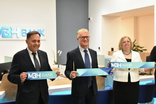 616397136 1451926146295655 8827102876304196414 n.jpg?stp=dst jpg s590x590 tt6& nc cat=109&ccb=1 7& n.jpg