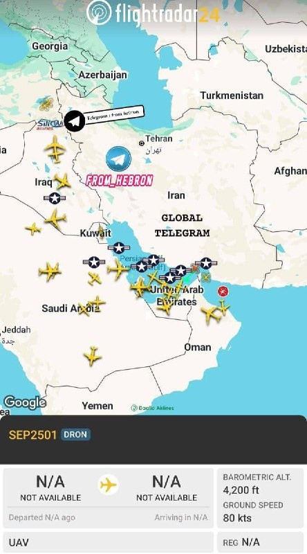 تحلق طائرة دورية تابعة للحرس الثوري الإيراني فوق الخليج العربي، في وقت تنتشر فيه العديد من القوات الأمريكية في المنطقة....