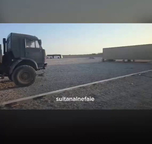 DBk0a991BAk GGHL.jpg