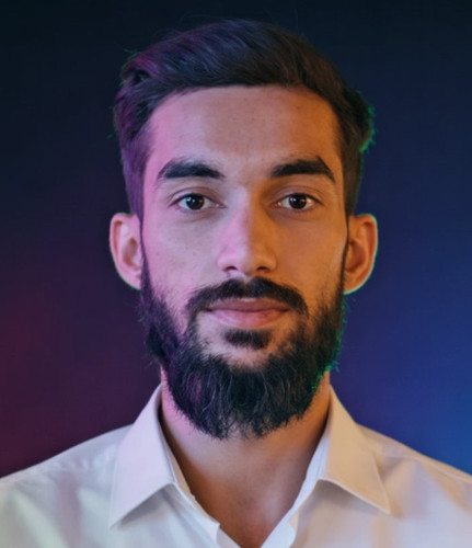 HamzaR.jpg