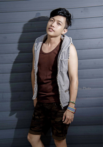 Blue photo 91 1 (13).png