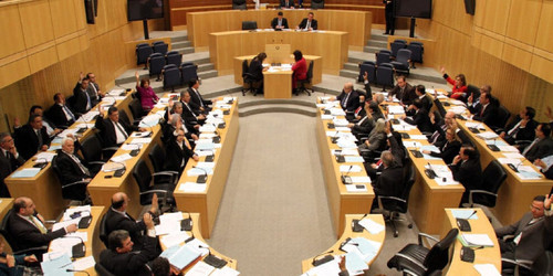 Kıbrıs Meclisi’nde Rojava ile dayanışma kararı alındı