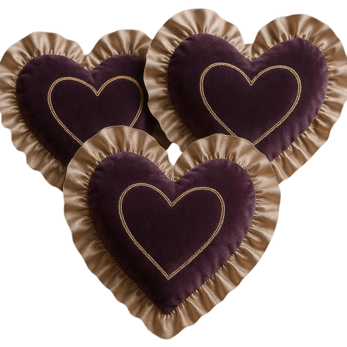 Kalp Formunda Yastık N3.png