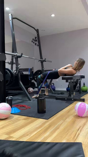 plG 83CG7rCnyazd.jpg