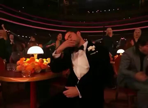 A r9RM9QMlRUSlJR.jpg