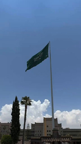 w7kr4AJ oZHanukC.jpg