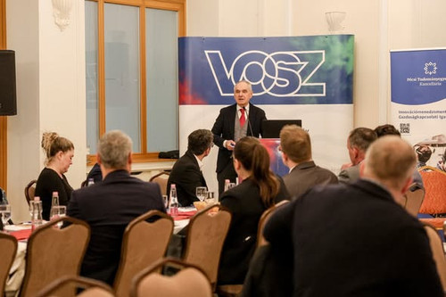 625858200 1468274581532502 1005565621094911864 n.jpg?stp=dst jpg s590x590 tt6& nc cat=103&ccb=1 7& n.jpg