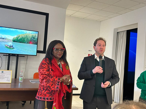 HAOh3 RWUAAnC B?format=jpg.jpg