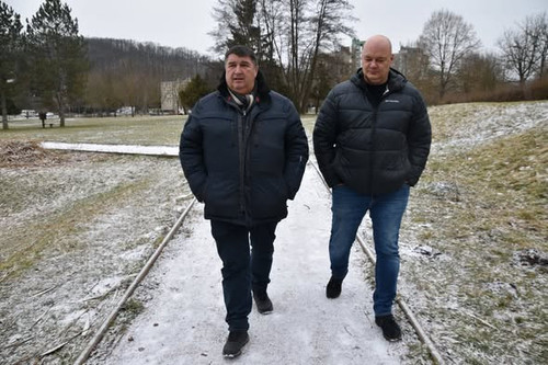 626767763 1295995402348776 1645911670446002558 n.jpg?stp=dst jpg s590x590 tt6& nc cat=101&ccb=1 7& n.jpg