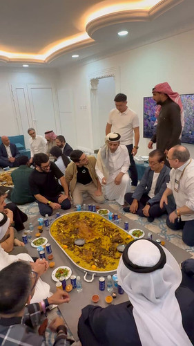 oWlK q3x7kb4T3mI.jpg