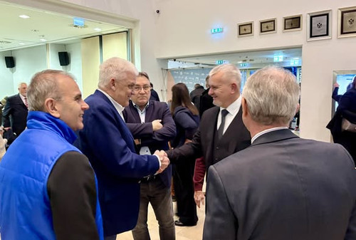 627553231 1424462912380020 4953818289391164166 n.jpg?stp=cp6 dst jpg p394x394 tt6& nc cat=104&ccb=1 .jpg