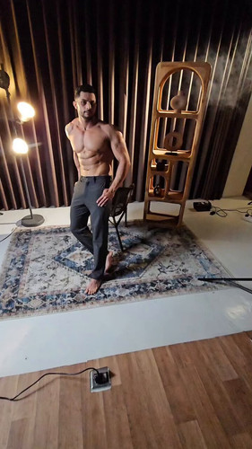 7l Iyp7mLylOxLEu.jpg