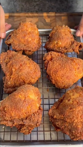 X4NqyMmEWKAre5 I.jpg