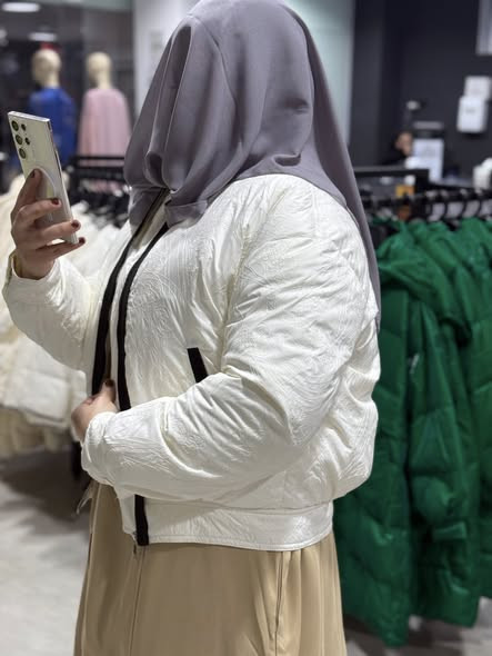 626050472 940147578543347 2077658615730928117 n.jpg?stp=cp6 dst jpg s590x590 tt6& nc cat=100&ccb=1 7.jpg