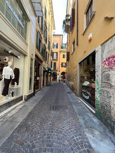 G Y9EplXwAAak4e?format=jpg.jpg