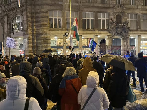 625713124 1459789925509297 6702058076636933122 n.jpg?stp=cp6 dst jpg s590x590 tt6& nc cat=104&ccb=1 .jpg