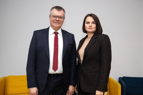 HAPVzC7WgAAe9S ?format=jpg.jpg