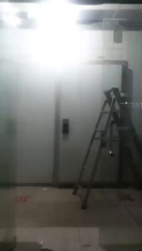 3VX 2zuuVjwasHtn.jpg