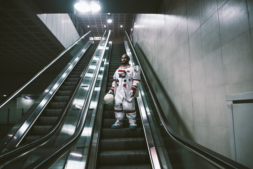 spaceman in a futuristic station 2026 01 08 07 49 02 utc.jpg