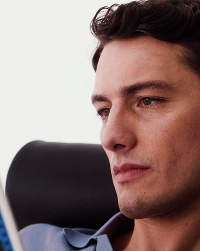 huKFseu7JTDiq7 O.jpg