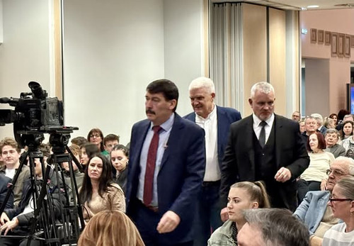 627140402 1424462869046691 8797025276253891705 n.jpg?stp=cp6 dst jpg s590x590 tt6& nc cat=109&ccb=1 .jpg