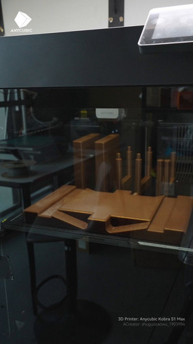 UH sXxHRb2R82inR.jpg