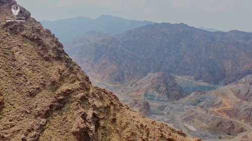 fhddyoQfECYaI 3T.jpg