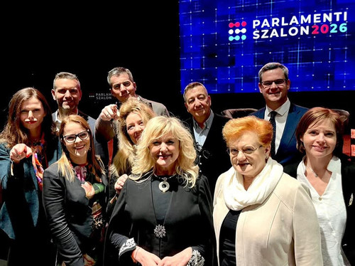 624425416 1288552493084272 5423134668841030730 n.jpg?stp=cp6 dst jpg s720x720 tt6& nc cat=106&ccb=1 .jpg