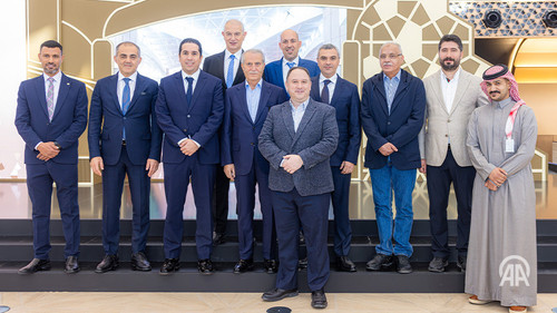 HAOP fXEAANKDm?format=jpg.jpg