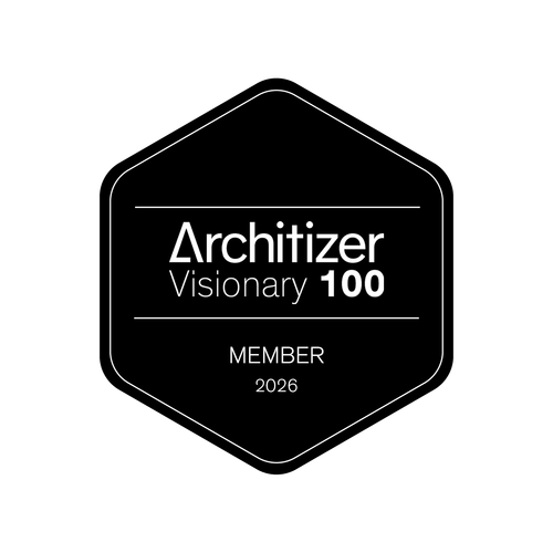 Member Badge Visionary 100 Black.png