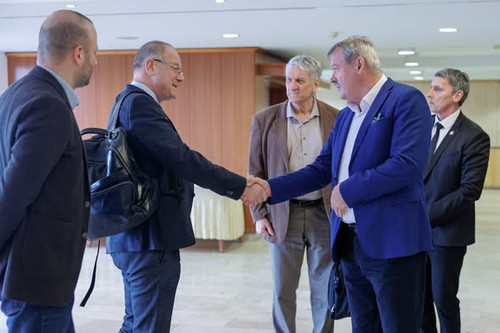 627051456 1490706916395446 7638809131505098033 n.jpg?stp=dst jpg s590x590 tt6& nc cat=111&ccb=1 7& n.jpg