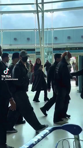 tGT 8JxlI5 oK28r.jpg