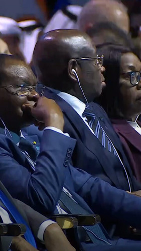 g5hqGb9ZXWdPf4 r.jpg